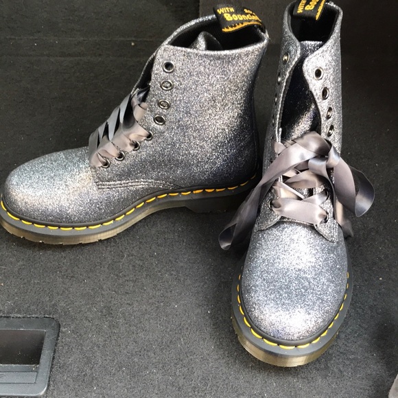 airwair boots ladies